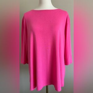 NWT Gilmour Vancouver 100% Rayon T-Shirt. 
Made in Canada.